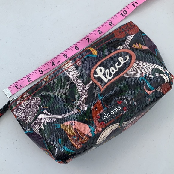 The Sak Makeup/‘Catch All’ Bag - Picture 4 of 11